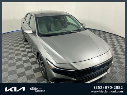 Used 2024 Hyundai Elantra SEL w/ Convenience Package
