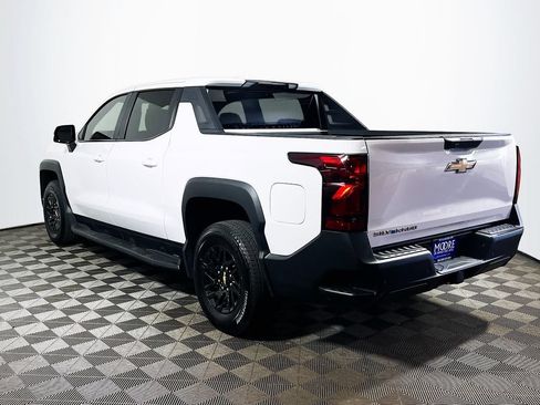 Used 2024 Chevrolet Silverado EV W/T AWD/4WD image 5