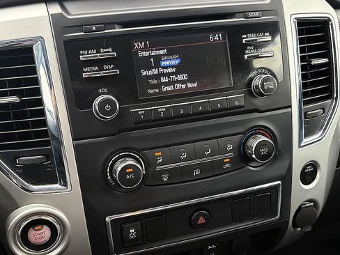 Used 2018 Nissan Titan SV RWD image 20