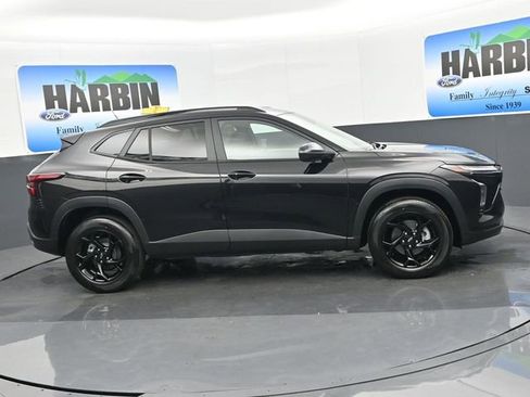 New 2026 Chevrolet Trax LT image 7