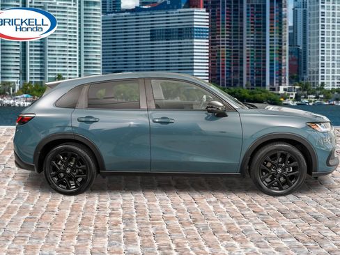 Used 2024 Honda HR-V Sport image 10