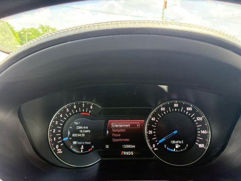 Used 2017 Ford Explorer Platinum AWD/4WD image 16