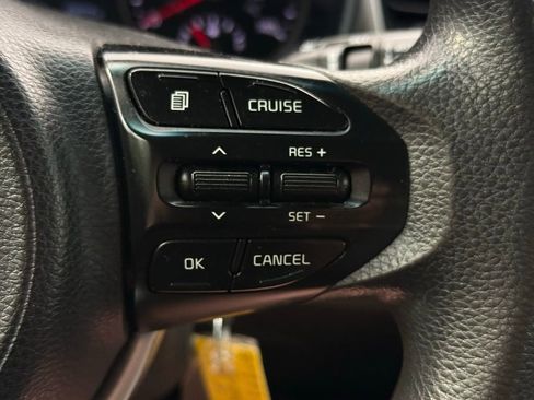 Certified 2020 Kia Rio S FWD image 23