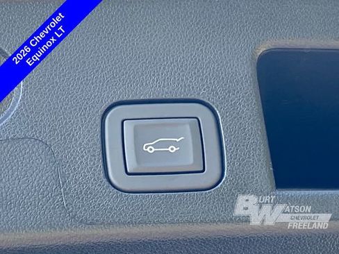 New 2026 Chevrolet Equinox LT w/ Convenience Package II FWD image 17