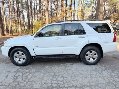 Used 2006 Toyota 4Runner SR5 image 1