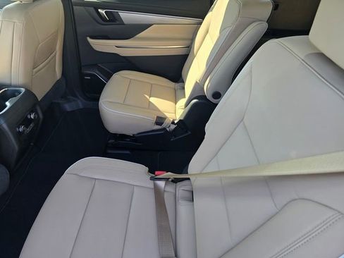 New 2026 Buick Enclave Preferred image 10