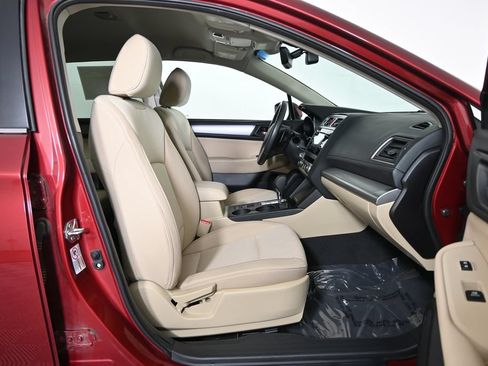 Used 2017 Subaru Outback 2.5i Premium AWD/4WD image 13