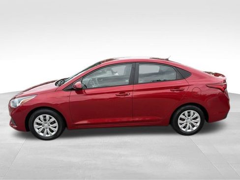 Used 2020 Hyundai Accent SE FWD image 19
