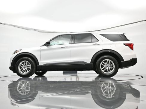 New 2026 Ford Explorer Active image 25