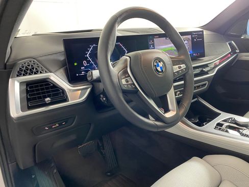 Certified 2024 BMW X5 xDrive40i w/ Premium Package image 4