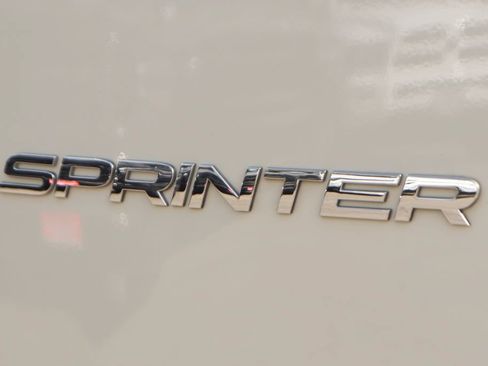 Used 2023 Mercedes-Benz Sprinter 2500 image 42