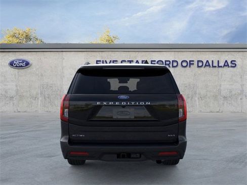 New 2025 Ford Expedition Max Active image 5