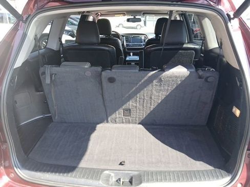 Used 2015 Toyota Highlander Limited image 32