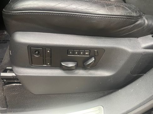 Used 2010 Porsche Cayenne GTS AWD/4WD image 34