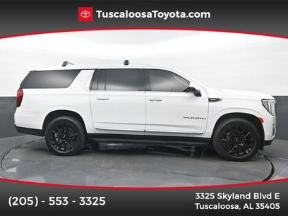 Used 2022 GMC Yukon XL SLT w/ SLT Premium Package