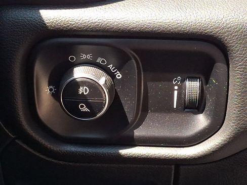 Used 2024 RAM 1500 Big Horn AWD/4WD image 24