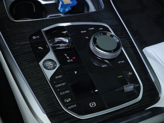 Used 2024 BMW X7 xDrive40i w/ Executive Package AWD/4WD image 32
