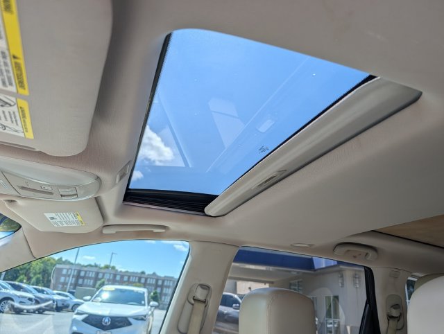 Used 2015 INFINITI QX60 FWD w/ Deluxe Touring Package image 8