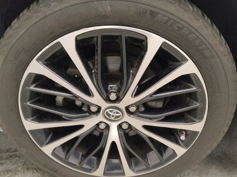 Used 2018 Toyota Camry SE FWD image 31