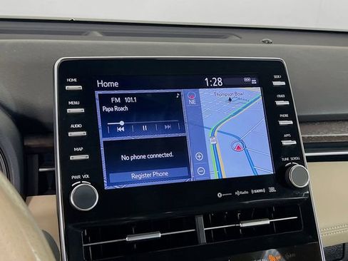 Used 2020 Toyota Avalon Limited image 16