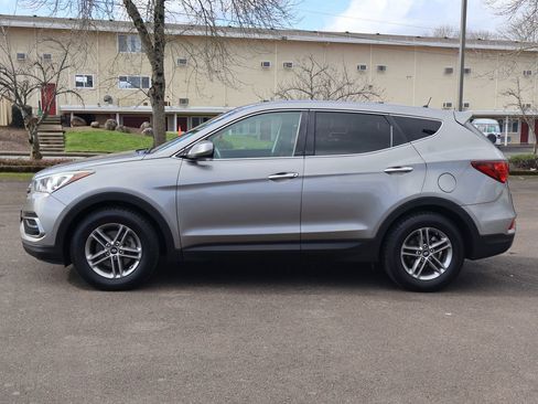 Used 2018 Hyundai Santa Fe Sport image 3