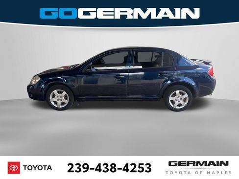 Used 2008 Chevrolet Cobalt LT image 2