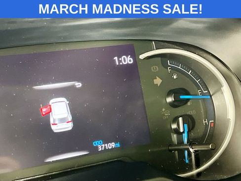 Used 2023 Toyota RAV4 LE image 11