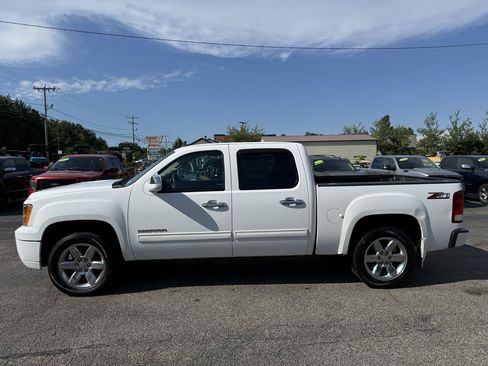 Used 2013 GMC Sierra 1500 SLT w/ SLT Convenience Package AWD/4WD image 7