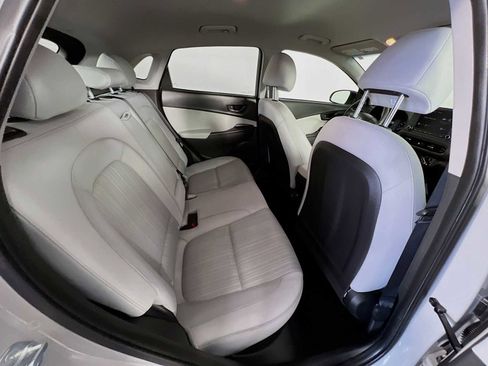 Used 2023 Hyundai Kona SEL image 25