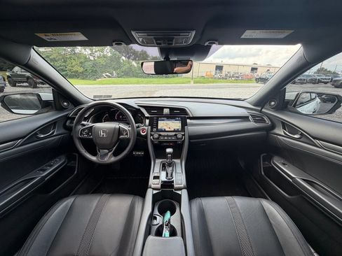 Used 2021 Honda Civic Sport Touring image 9