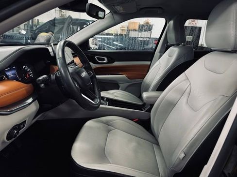 Used 2022 Jeep Compass Limited image 16