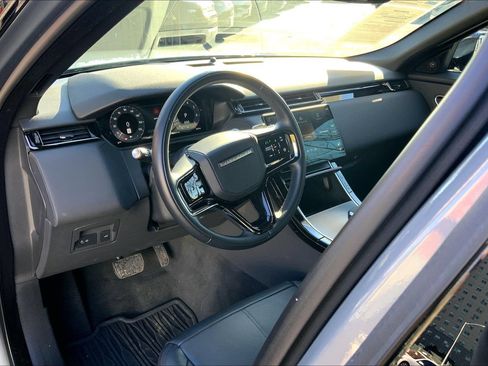 Certified 2026 Land Rover Range Rover Velar S AWD/4WD image 17