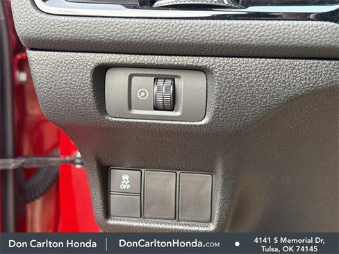 Used 2025 Honda Civic Sport image 27