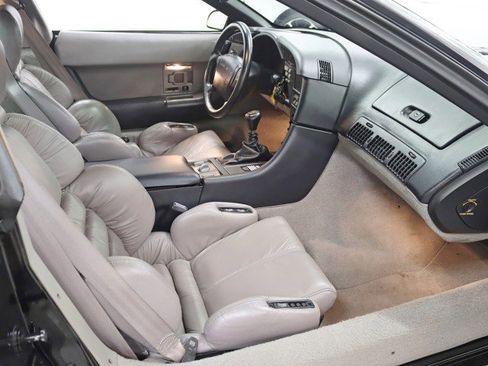 Used 1990 Chevrolet Corvette ZR-1 image 31