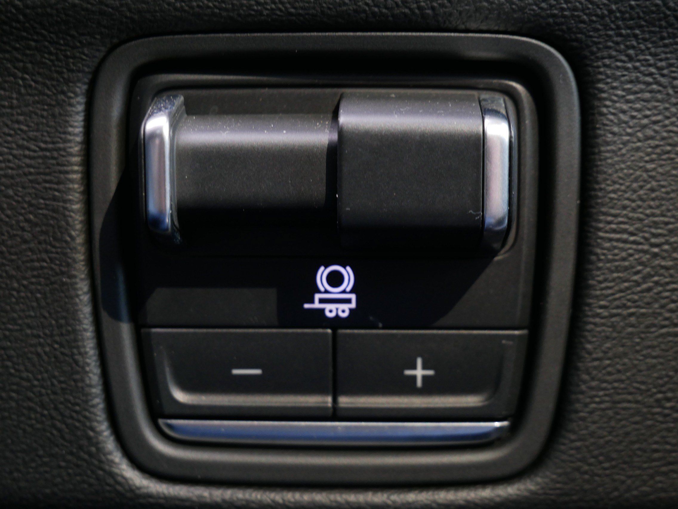 Used 2026 Cadillac Escalade IQ Sport 1 w/ LPO, Floor Liner Package AWD/4WD image 28
