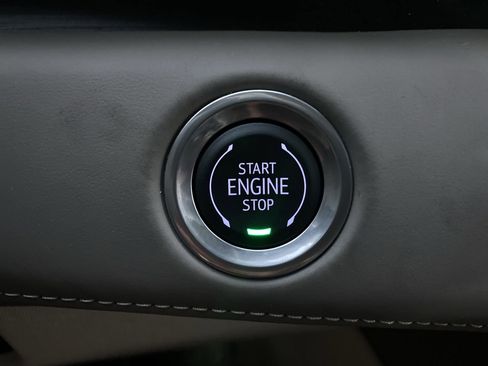 Certified 2024 Cadillac Escalade ESV Sport Platinum w/ LPO, ONYX Package image 9