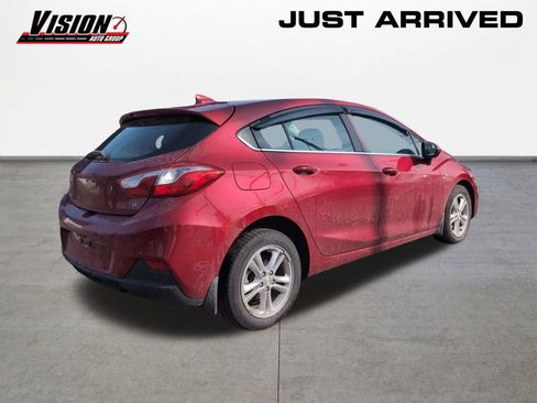 Used 2018 Chevrolet Cruze LT w/ Convenience Package image 5