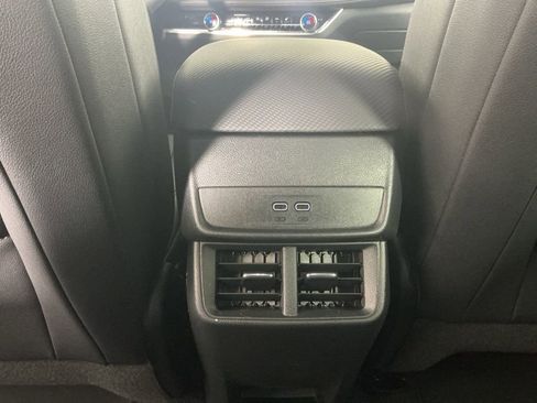 New 2026 Chevrolet Equinox LT AWD/4WD image 18