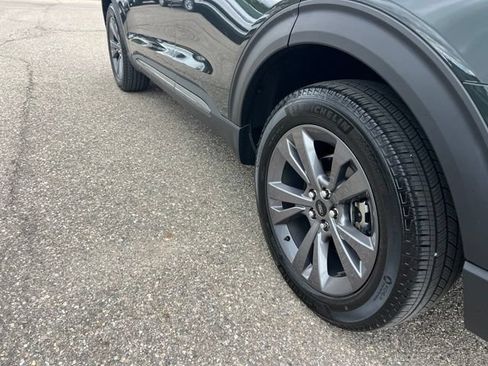 Certified 2024 Ford Explorer XLT w/ Equipment Group 202A AWD/4WD image 26