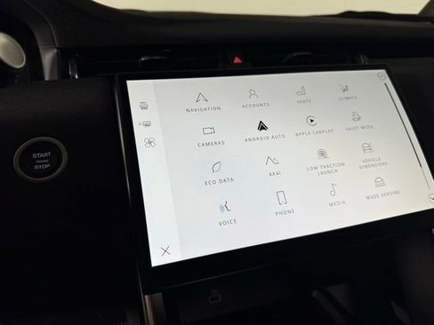 Used 2025 Land Rover Discovery Sport S image 22