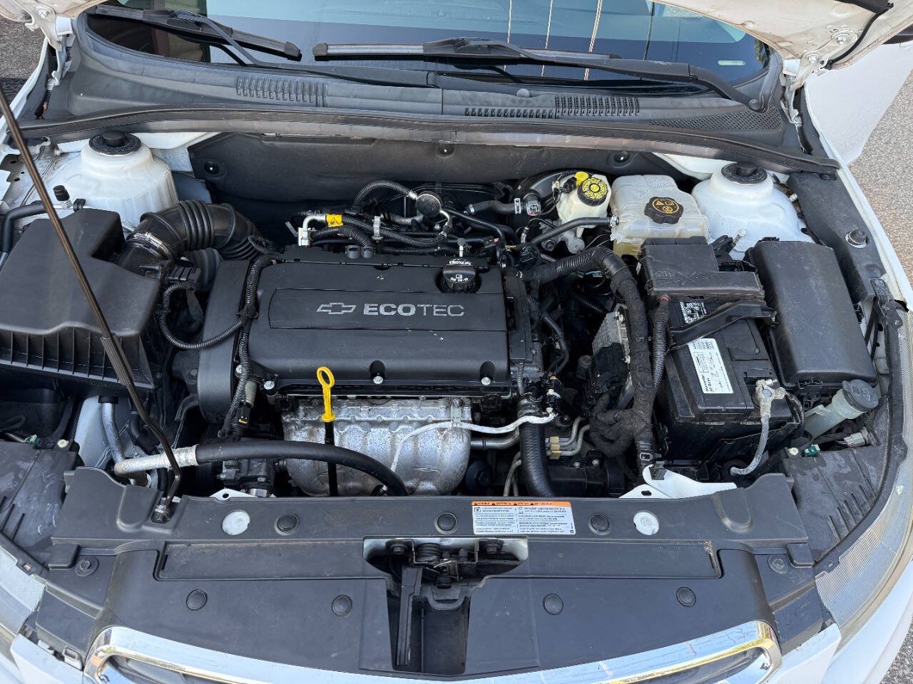 Used 2015 Chevrolet Cruze LS FWD image 19
