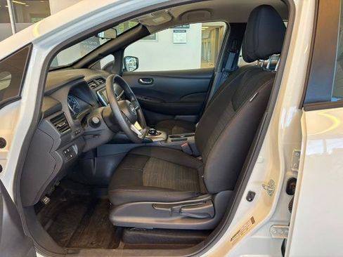 Certified 2024 Nissan Leaf S FWD image 12