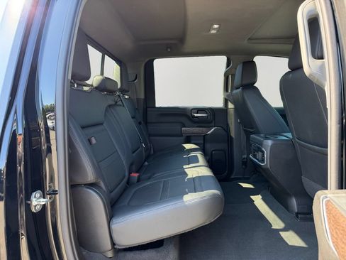 Used 2021 GMC Sierra 3500 Denali w/ Denali Ultimate Package AWD/4WD image 13