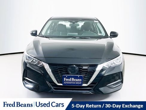 Used 2022 Nissan Sentra SV FWD image 2