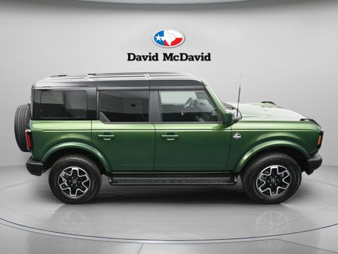 Used 2025 Ford Bronco Outer Banks image 24