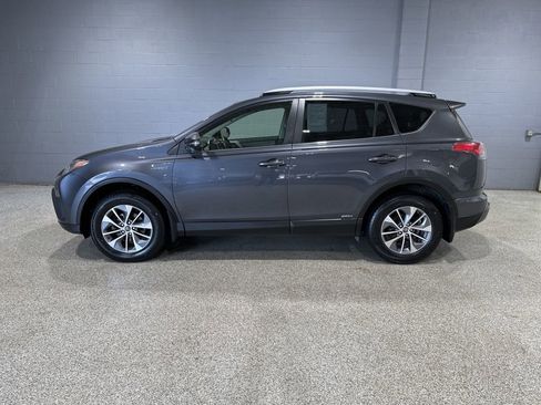 Used 2016 Toyota RAV4 XLE image 5