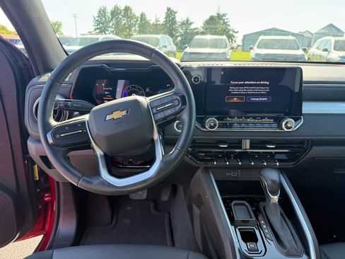 Used 2024 Chevrolet Colorado LT w/ LT Convenience Package III RWD image 13