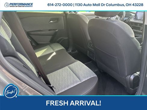 Used 2023 Nissan Rogue SV image 15