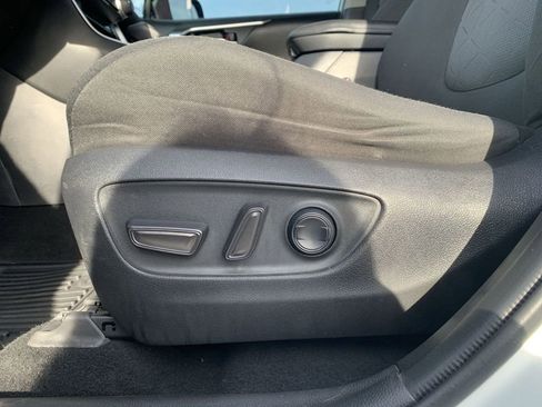 Used 2020 Toyota RAV4 XLE image 14