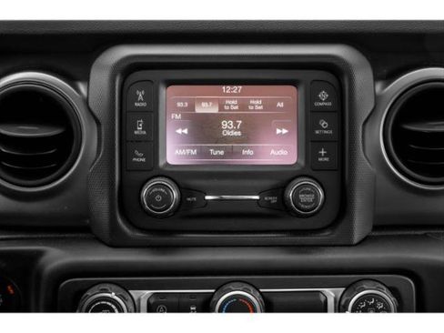 Used 2018 Jeep Wrangler Sport AWD/4WD image 13